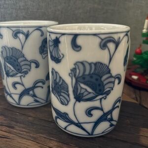 VINTAGE Blue Floral Chinoiserie Mugs - Set of 2